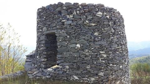 comune arnasco torre di davi
